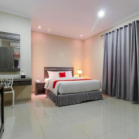 Reddoorz Plus Syariah @ Jalan Sriwijaya Μεντάν Εξωτερικό φωτογραφία