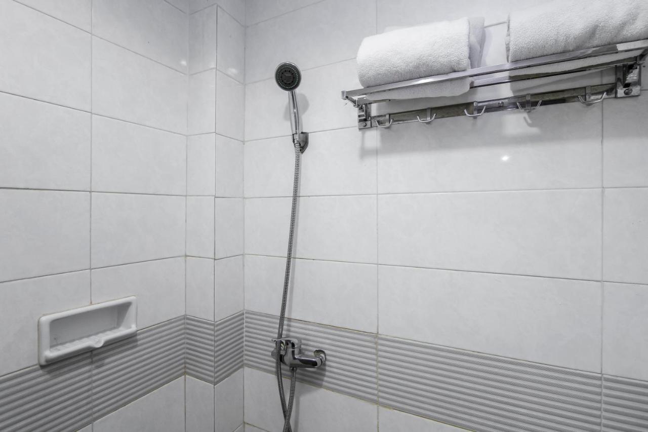 Reddoorz Plus Syariah @ Jalan Sriwijaya Μεντάν Εξωτερικό φωτογραφία