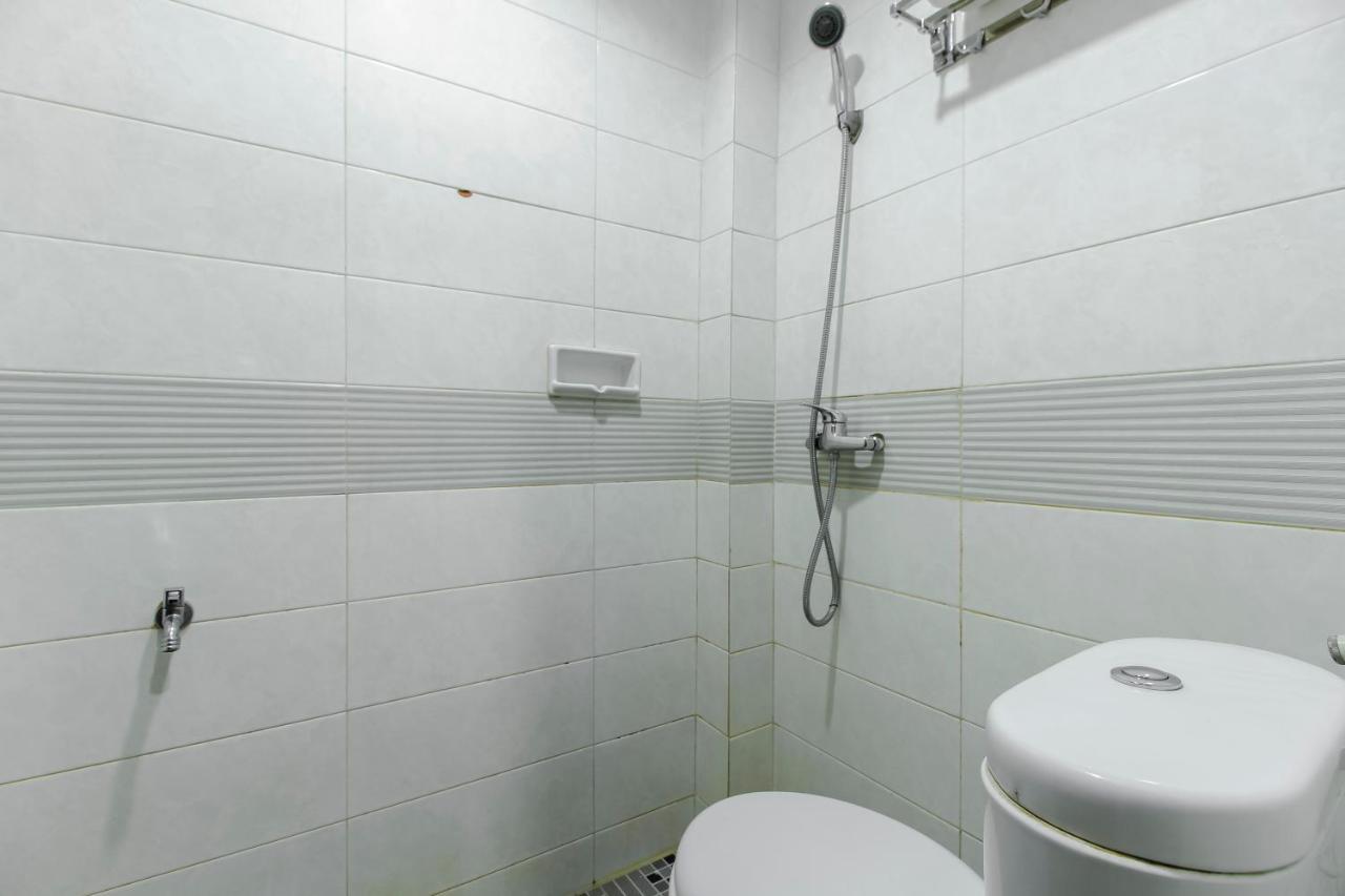 Reddoorz Plus Syariah @ Jalan Sriwijaya Μεντάν Εξωτερικό φωτογραφία