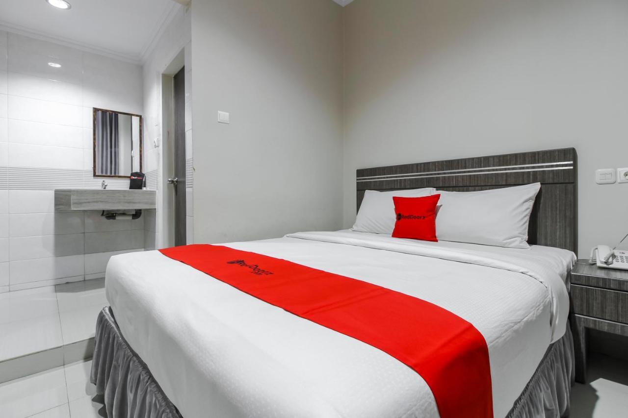 Reddoorz Plus Syariah @ Jalan Sriwijaya Μεντάν Εξωτερικό φωτογραφία