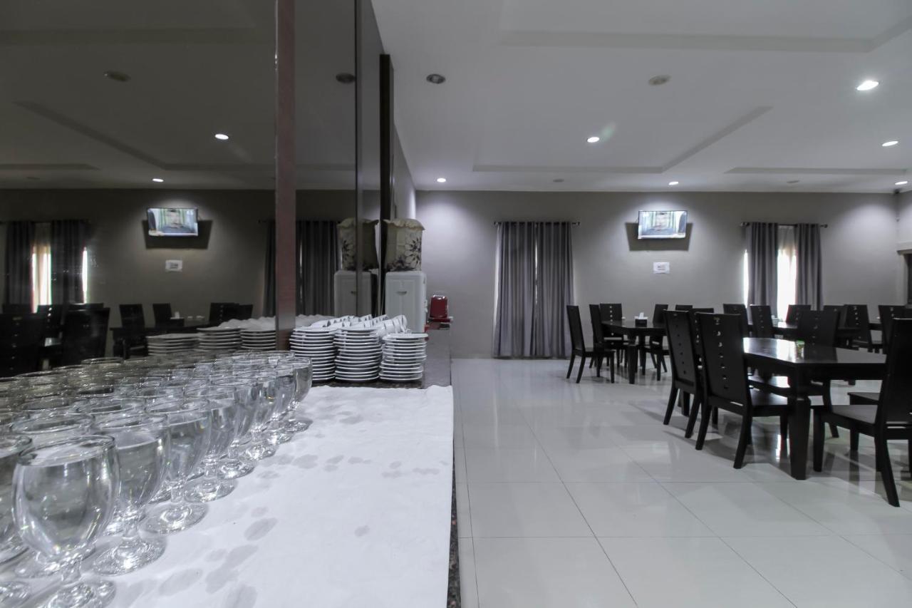 Reddoorz Plus Syariah @ Jalan Sriwijaya Μεντάν Εξωτερικό φωτογραφία