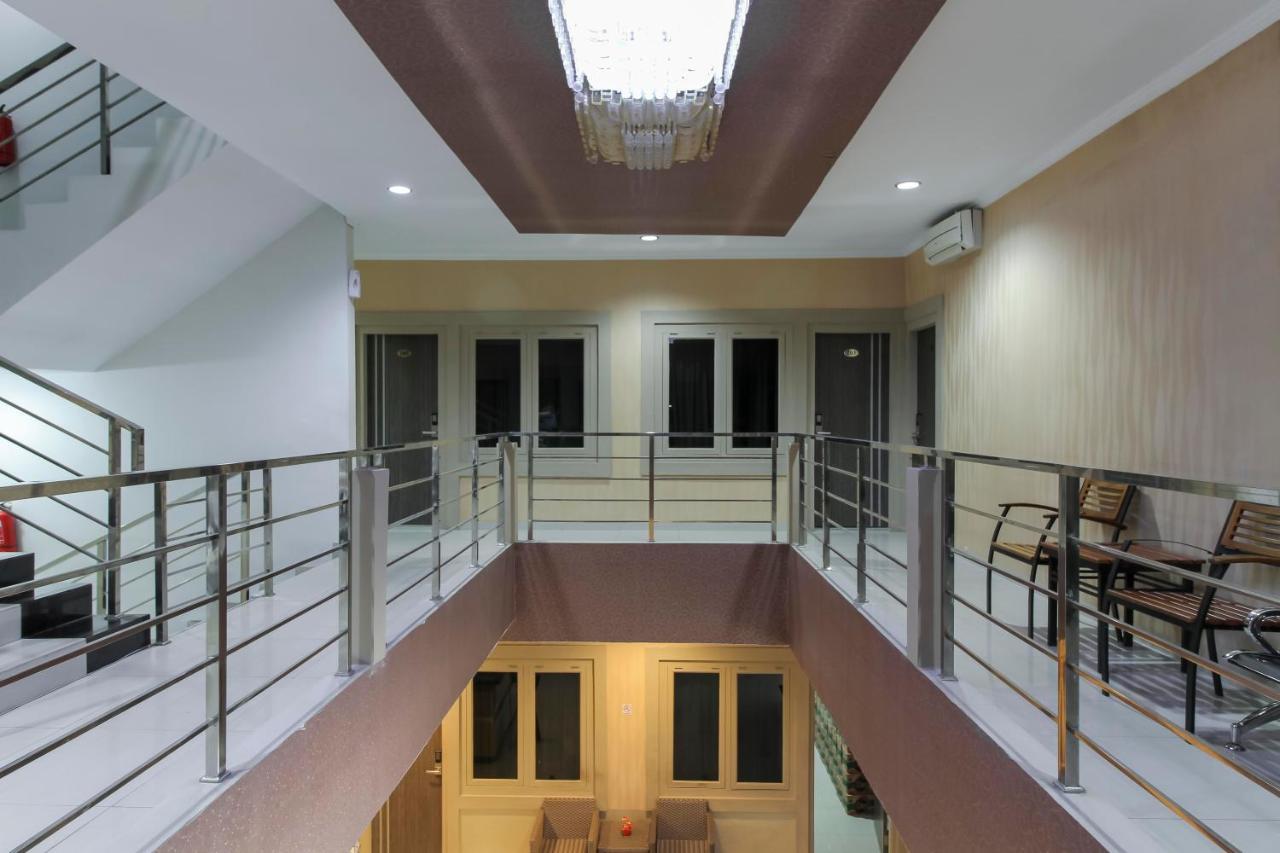 Reddoorz Plus Syariah @ Jalan Sriwijaya Μεντάν Εξωτερικό φωτογραφία